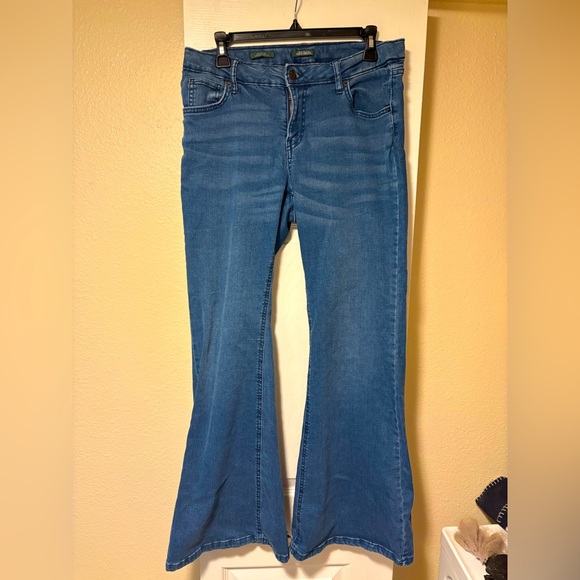 Wild Fable High-Rise Flare Jeans – Size 12 - Picture 1 of 10